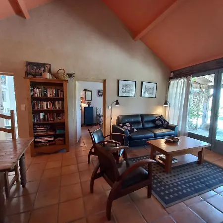 Semesterbostad La Petite Grange *